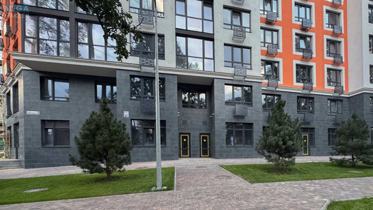 Оренда комерційної нерухомості, 59&nbsp;кв.м, под магазин, <a class="location-link" href="/kiev/" title="Недвижимость Київ">Київ</a>, <a class="location-link" href="/kiev/svyatoshinskij/" title="Недвижимость Святошинський район">Святошинський р-н</a>, Мальовнича вул., 3 (изображение 2)