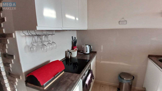 Оренда 3 кімнатної квартири, <a class="location-link" href="/kiev/" title="Недвижимость Київ">Київ</a>, <a class="location-link" href="/kiev/shevchenkovskij/" title="Недвижимость Шевченківський район">Шевченківський р-н</a>, Григорія Андрющенка вул., 6Г (изображение 4)