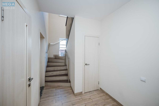 Оренда дома, <a class="location-link" href="/kiev/" title="Недвижимость Київ">Київ</a>, <a class="location-link" href="/kiev/solomenskij/" title="Недвижимость Солом'янський район">Солом'янський р-н</a>, Московская ул., 22 (изображение 9)