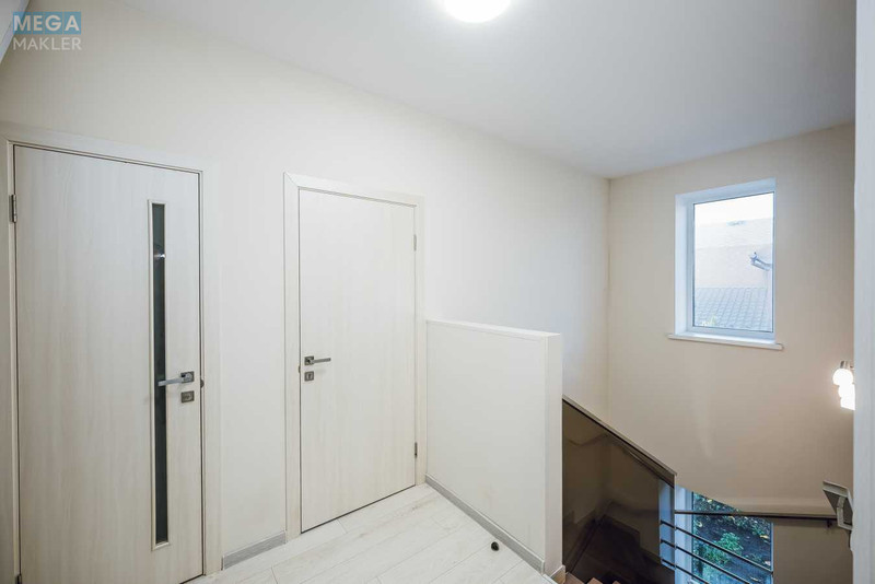 Оренда дома, <a class="location-link" href="/kiev/" title="Недвижимость Київ">Київ</a>, <a class="location-link" href="/kiev/solomenskij/" title="Недвижимость Солом'янський район">Солом'янський р-н</a>, Московская ул., 22 (изображение 15)