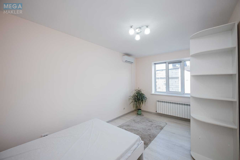 Оренда дома, <a class="location-link" href="/kiev/" title="Недвижимость Київ">Київ</a>, <a class="location-link" href="/kiev/solomenskij/" title="Недвижимость Солом'янський район">Солом'янський р-н</a>, Московская ул., 22 (изображение 16)