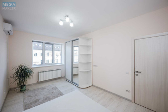 Оренда дома, <a class="location-link" href="/kiev/" title="Недвижимость Київ">Київ</a>, <a class="location-link" href="/kiev/solomenskij/" title="Недвижимость Солом'янський район">Солом'янський р-н</a>, Московская ул., 22 (изображение 18)