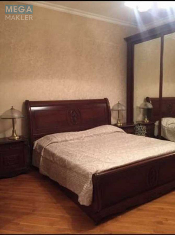 Продаж 2 кімнатної квартири (60/45/8), 5 пов. 6 пов. будинку, <a class="location-link" href="/kiev/" title="Недвижимость Київ">Київ</a>, <a class="location-link" href="/kiev/pecherskij/" title="Недвижимость Печерський район">Печерський р-н</a>, Ивана Мазепы ул., 4/6 (изображение 4)