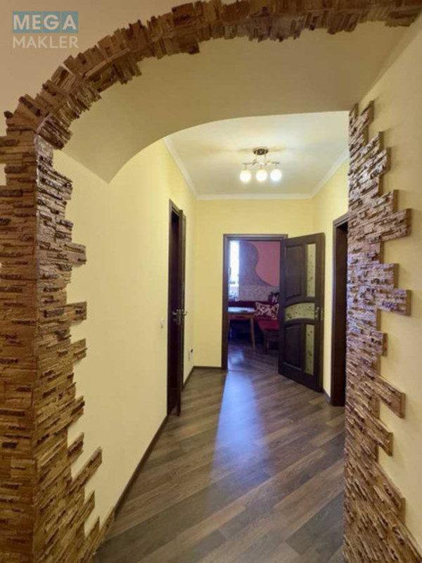 Продаж 2 кімнатної квартири (65/32/9), 4 пов. 10 пов. будинку, <a class="location-link" href="/ivano-frankovsk/" title="Недвижимость Івано-Франківськ">Івано-Франківськ</a>, пров. Ключний, 7 (изображение 3)