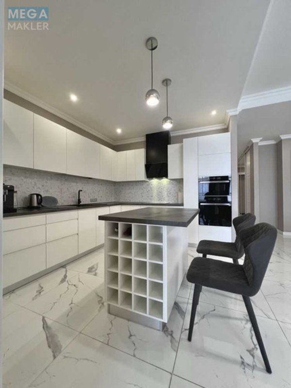 Продаж 3 кімнатної квартири (131/50/40), 21 пов. 45 пов. будинку, <a class="location-link" href="/kiev/" title="Недвижимость Київ">Київ</a>, <a class="location-link" href="/kiev/pecherskij/" title="Недвижимость Печерський район">Печерський р-н</a>, Кловский спуск, 7 (изображение 3)