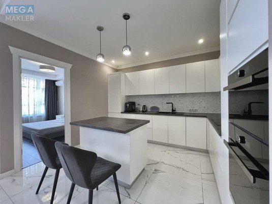 Продаж 3 кімнатної квартири (131/50/40), 21 пов. 45 пов. будинку, <a class="location-link" href="/kiev/" title="Недвижимость Київ">Київ</a>, <a class="location-link" href="/kiev/pecherskij/" title="Недвижимость Печерський район">Печерський р-н</a>, Кловский спуск, 7 (изображение 4)