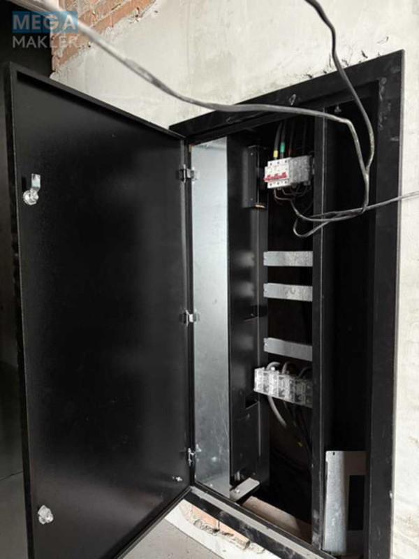 Оренда окремої будівлі/побудови, 350&nbsp;кв.м, <a class="location-link" href="/kiev/" title="Недвижимость Київ">Київ</a>, <a class="location-link" href="/kiev/pecherskij/" title="Недвижимость Печерський район">Печерський р-н</a>, Івана Федорова вул. (изображение 8)