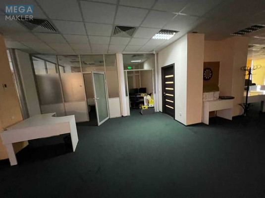 Оренда комерційної нерухомості, 1&nbsp;300&nbsp;кв.м, под офис, <a class="location-link" href="/kiev/" title="Недвижимость Київ">Київ</a>, <a class="location-link" href="/kiev/pecherskij/" title="Недвижимость Печерський район">Печерський р-н</a>, Евгения Коновальца ул., 36Д (изображение 3)