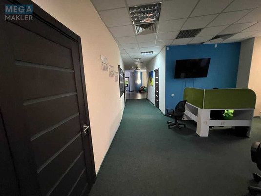 Оренда комерційної нерухомості, 1&nbsp;300&nbsp;кв.м, под офис, <a class="location-link" href="/kiev/" title="Недвижимость Київ">Київ</a>, <a class="location-link" href="/kiev/pecherskij/" title="Недвижимость Печерський район">Печерський р-н</a>, Евгения Коновальца ул., 36Д (изображение 9)