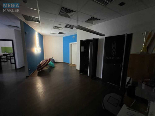 Оренда комерційної нерухомості, 1&nbsp;300&nbsp;кв.м, под офис, <a class="location-link" href="/kiev/" title="Недвижимость Київ">Київ</a>, <a class="location-link" href="/kiev/pecherskij/" title="Недвижимость Печерський район">Печерський р-н</a>, Евгения Коновальца ул., 36Д (изображение 10)