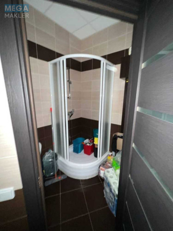 Оренда комерційної нерухомості, 1&nbsp;300&nbsp;кв.м, под офис, <a class="location-link" href="/kiev/" title="Недвижимость Київ">Київ</a>, <a class="location-link" href="/kiev/pecherskij/" title="Недвижимость Печерський район">Печерський р-н</a>, Евгения Коновальца ул., 36Д (изображение 11)