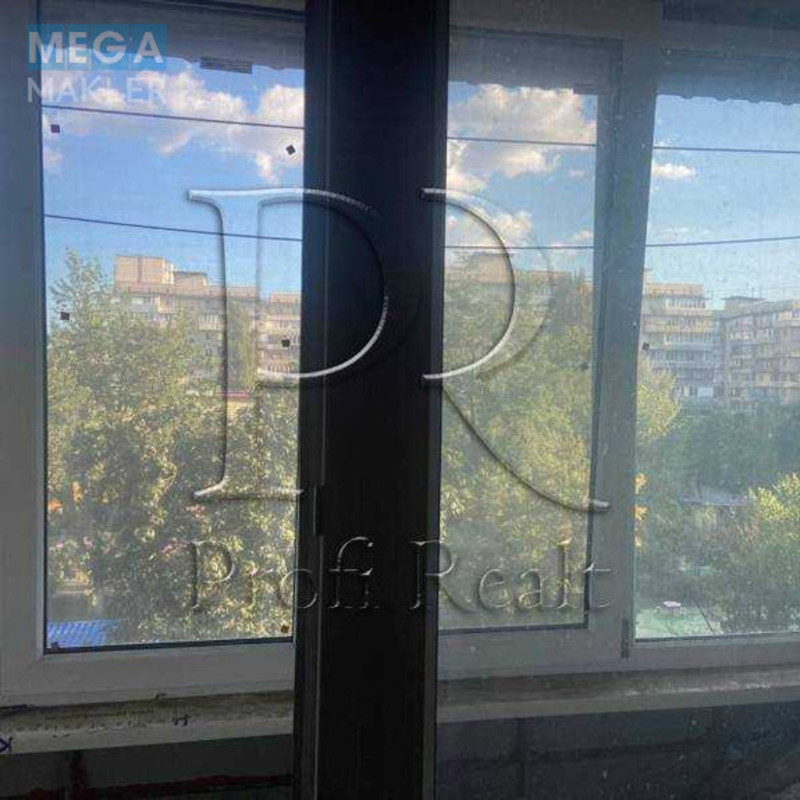 Продаж 3 кімнатної квартири (62/41/7), 4 пов. 9 пов. будинку, <a class="location-link" href="/kiev/" title="Недвижимость Київ">Київ</a>, <a class="location-link" href="/kiev/obolonskij/" title="Недвижимость Оболонський район">Оболонський р-н</a>, Оболонський проспект, 12-А (изображение 11)