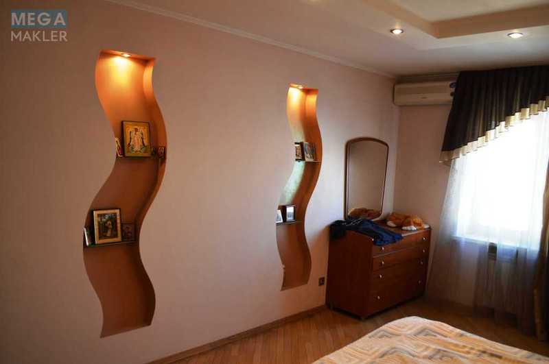 Оренда 3 кімнатної квартири, <a class="location-link" href="/kiev/" title="Недвижимость Київ">Київ</a>, <a class="location-link" href="/kiev/desnyanskij/" title="Недвижимость Деснянський район">Деснянський р-н</a>, Оноре де Бальзака вул., 55в (изображение 2)