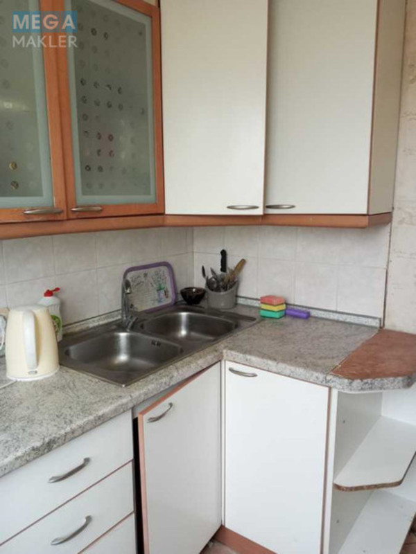 Оренда 2 кімнатної квартири, <a class="location-link" href="/kiev/" title="Недвижимость Київ">Київ</a>, <a class="location-link" href="/kiev/svyatoshinskij/" title="Недвижимость Святошинський район">Святошинський р-н</a>, Зодчих вул., 4 (изображение 8)