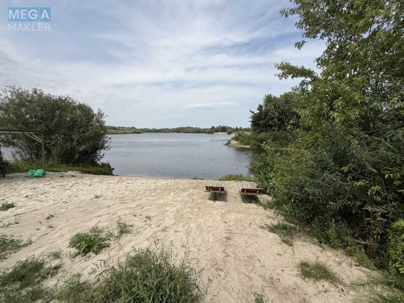 Продаж дома, 1&nbsp; поверх, 164&nbsp;кв.м, 3&nbsp;кімнати, ділянка 10&nbsp;соток, <a class="location-link" href="/zazimya/" title="Недвижимость Зазим'я">Зазим`я</a>, Монастирська (изображение 2)