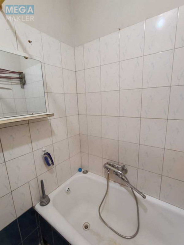 Продаж 2 кімнатної квартири (42/26/6), 5 пов. 5 пов. будинку, <a class="location-link" href="/kiev/" title="Недвижимость Київ">Київ</a>, <a class="location-link" href="/kiev/solomenskij/" title="Недвижимость Солом'янський район">Солом'янський р-н</a>, Вацлава Гавела бульв., 75 (изображение 6)