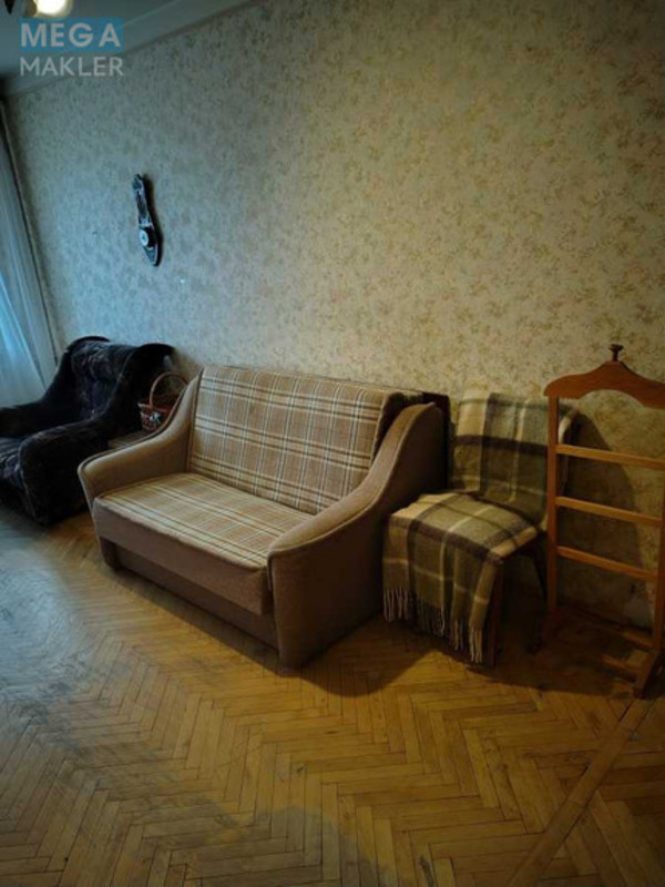 Продаж 2 кімнатної квартири (42/26/6), 5 пов. 5 пов. будинку, <a class="location-link" href="/kiev/" title="Недвижимость Київ">Київ</a>, <a class="location-link" href="/kiev/solomenskij/" title="Недвижимость Солом'янський район">Солом'янський р-н</a>, Вацлава Гавела бульв., 75 (изображение 8)