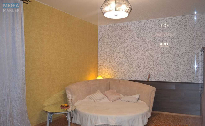 Оренда 2 кімнатної квартири, <a class="location-link" href="/kiev/" title="Недвижимость Київ">Київ</a>, <a class="location-link" href="/kiev/podolskij/" title="Недвижимость Подільський район">Подільський р-н</a>, Братская ул., 10 (изображение 5)