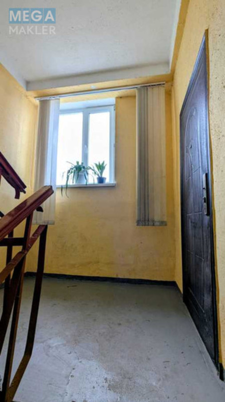 Продаж 3 кімнатної квартири (70/45/10), 1 пов. 10 пов. будинку, <a class="location-link" href="/kirovograd/" title="Недвижимость Кіровоград">Кіровоград</a>, Державності (Жадова), 20 (изображение 2)