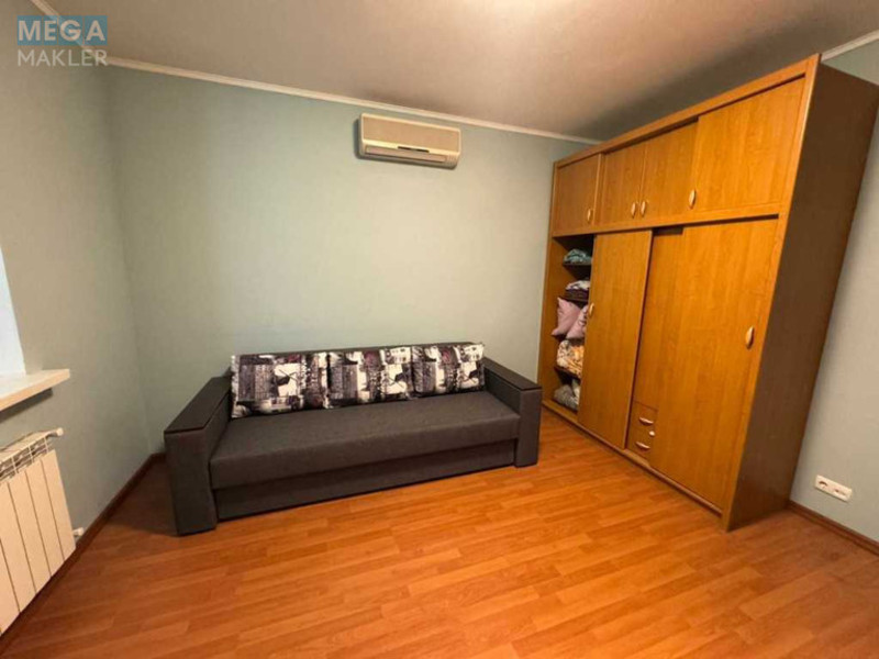 Оренда 2 кімнатної квартири, <a class="location-link" href="/kiev/" title="Недвижимость Київ">Київ</a>, <a class="location-link" href="/kiev/darnickij/" title="Недвижимость Дарницький район">Дарницький р-н</a>, Анни Ахматової вул., 13д (изображение 3)