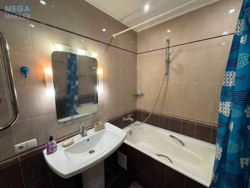 Оренда 2 кімнатної квартири, <a class="location-link" href="/kiev/" title="Недвижимость Київ">Київ</a>, <a class="location-link" href="/kiev/darnickij/" title="Недвижимость Дарницький район">Дарницький р-н</a>, Анни Ахматової вул., 13д (изображение 5)