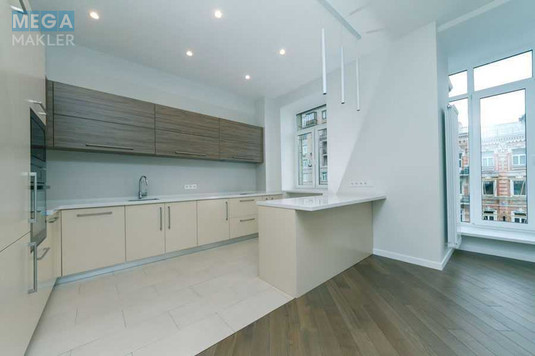 Оренда 3 кімнатної квартири, <a class="location-link" href="/kiev/" title="Недвижимость Київ">Київ</a>, <a class="location-link" href="/kiev/goloseevskij/" title="Недвижимость Голосіївський район">Голосіївський р-н</a>, Большая Васильковская ул., 36 (изображение 2)