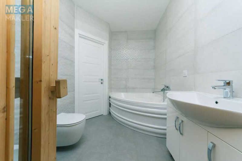 Оренда 3 кімнатної квартири, <a class="location-link" href="/kiev/" title="Недвижимость Київ">Київ</a>, <a class="location-link" href="/kiev/goloseevskij/" title="Недвижимость Голосіївський район">Голосіївський р-н</a>, Большая Васильковская ул., 36 (изображение 14)