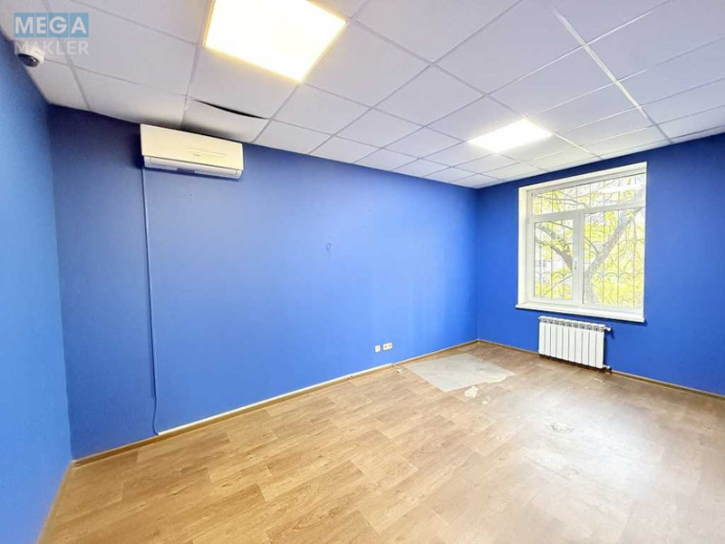 Оренда комерційної нерухомості, 83&nbsp;кв.м, под офис, <a class="location-link" href="/kiev/" title="Недвижимость Київ">Київ</a>, <a class="location-link" href="/kiev/shevchenkovskij/" title="Недвижимость Шевченківський район">Шевченківський р-н</a>, Дмитрівська вул., 35 (изображение 3)