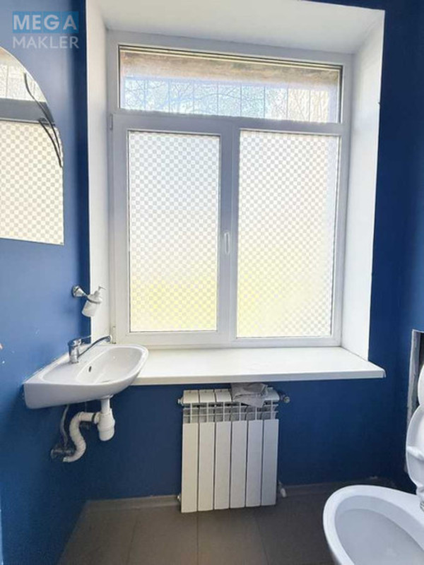 Оренда комерційної нерухомості, 83&nbsp;кв.м, под офис, <a class="location-link" href="/kiev/" title="Недвижимость Київ">Київ</a>, <a class="location-link" href="/kiev/shevchenkovskij/" title="Недвижимость Шевченківський район">Шевченківський р-н</a>, Дмитрівська вул., 35 (изображение 8)