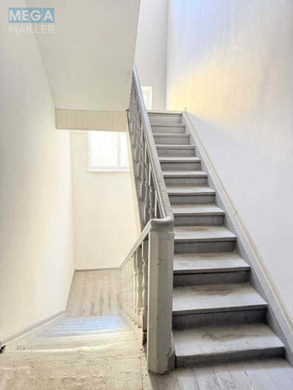 Оренда комерційної нерухомості, 83&nbsp;кв.м, под офис, <a class="location-link" href="/kiev/" title="Недвижимость Київ">Київ</a>, <a class="location-link" href="/kiev/shevchenkovskij/" title="Недвижимость Шевченківський район">Шевченківський р-н</a>, Дмитрівська вул., 35 (изображение 11)