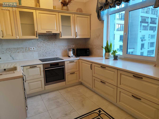 Оренда 3 кімнатної квартири, <a class="location-link" href="/kiev/" title="Недвижимость Київ">Київ</a>, <a class="location-link" href="/kiev/pecherskij/" title="Недвижимость Печерський район">Печерський р-н</a>, Євгена Коновальця вул., 44А (изображение 14)