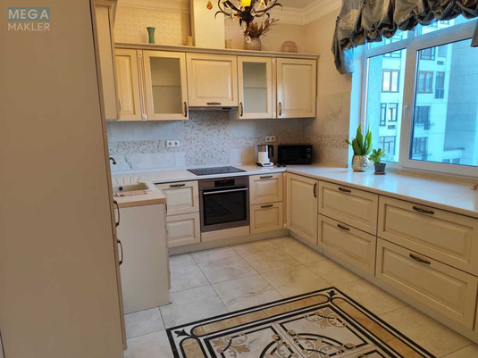 Оренда 3 кімнатної квартири, <a class="location-link" href="/kiev/" title="Недвижимость Київ">Київ</a>, <a class="location-link" href="/kiev/pecherskij/" title="Недвижимость Печерський район">Печерський р-н</a>, Євгена Коновальця вул., 44А (изображение 17)