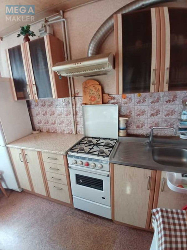 Продаж 3 кімнатної квартири (59/42/8), 4 пов. 9 пов. будинку, <a class="location-link" href="/kiev/" title="Недвижимость Київ">Київ</a>, <a class="location-link" href="/kiev/dneprovskij/" title="Недвижимость Дніпровський район">Дніпровський р-н</a>, Верховної Ради бульв., 19a (изображение 9)