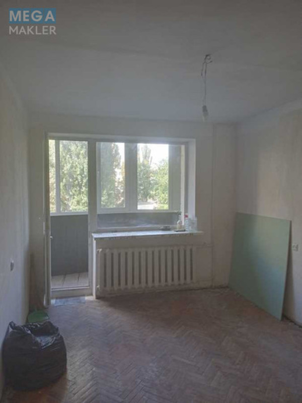 Продаж 1 кімнатної квартири (29/16/5,8), 2 пов. 9 пов. будинку, <a class="location-link" href="/kiev/" title="Недвижимость Київ">Київ</a>, <a class="location-link" href="/kiev/solomenskij/" title="Недвижимость Солом'янський район">Солом'янський р-н</a>, Васильченко ул., 12 (изображение 8)