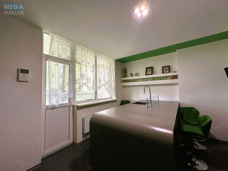 Оренда 2 кімнатної квартири, <a class="location-link" href="/kiev/" title="Недвижимость Київ">Київ</a>, <a class="location-link" href="/kiev/shevchenkovskij/" title="Недвижимость Шевченківський район">Шевченківський р-н</a>, Сікорського вул., 1 (изображение 11)