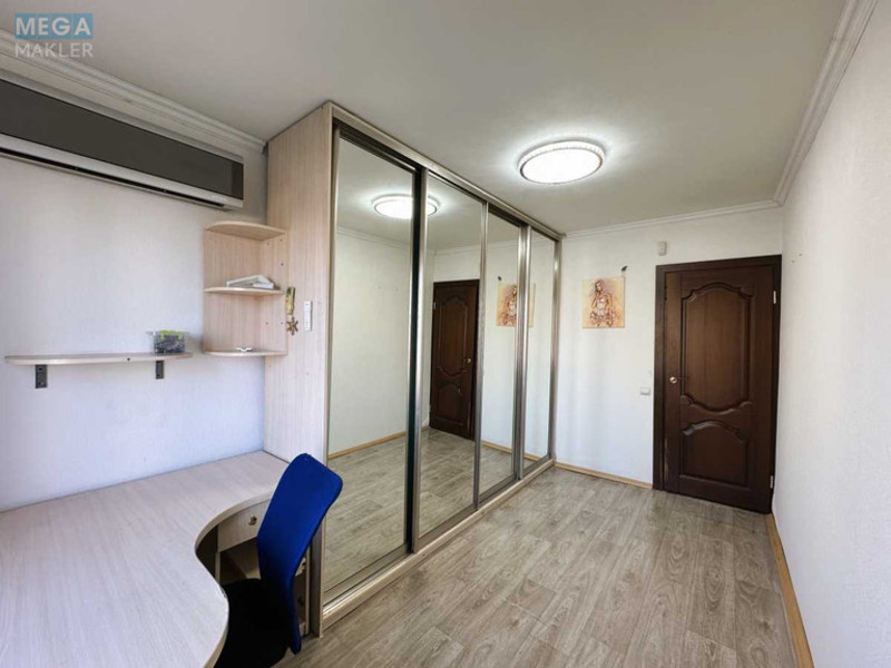 Продаж 3 кімнатної квартири (56/39/6), 2 пов. 9 пов. будинку, <a class="location-link" href="/kiev/" title="Недвижимость Київ">Київ</a>, <a class="location-link" href="/kiev/dneprovskij/" title="Недвижимость Дніпровський район">Дніпровський р-н</a>, Миропільська вул., 3 (изображение 11)