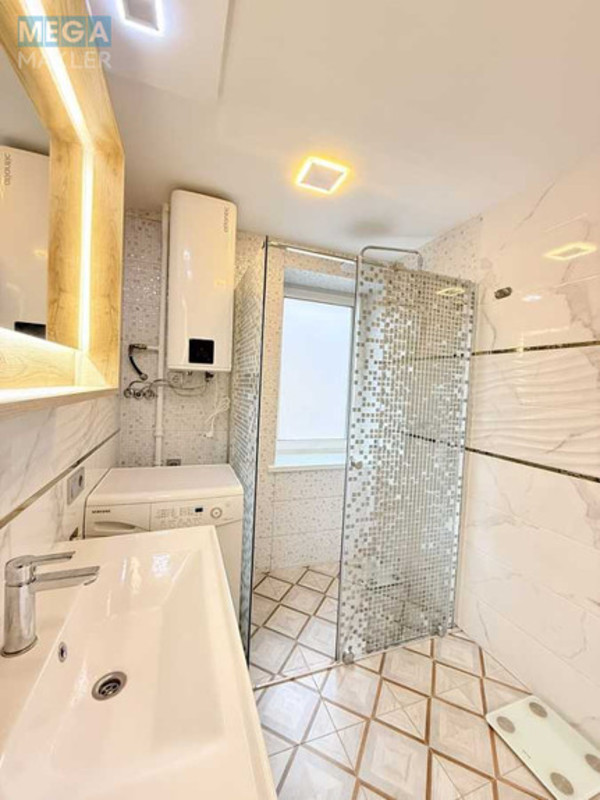 Оренда 2 кімнатної квартири, <a class="location-link" href="/kiev/" title="Недвижимость Київ">Київ</a>, <a class="location-link" href="/kiev/goloseevskij/" title="Недвижимость Голосіївський район">Голосіївський р-н</a>, Голосіївський просп., 112 (изображение 2)