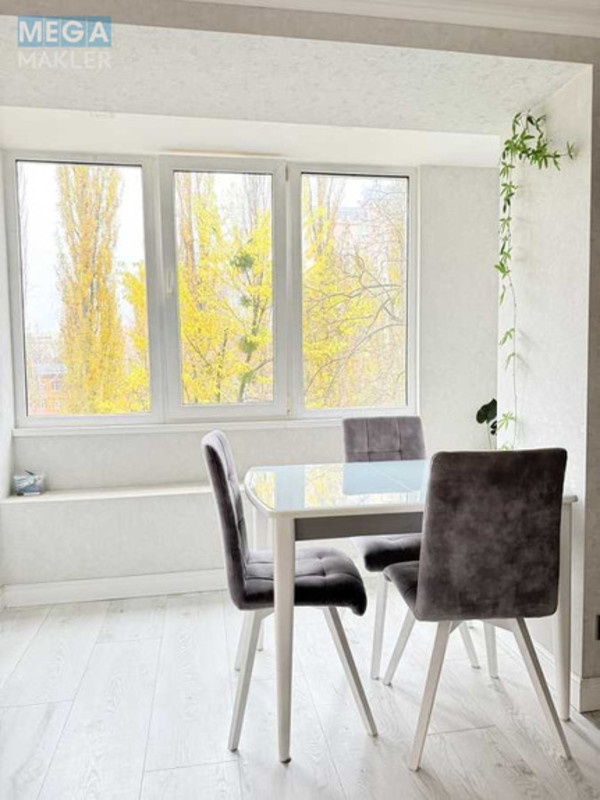 Оренда 2 кімнатної квартири, <a class="location-link" href="/kiev/" title="Недвижимость Київ">Київ</a>, <a class="location-link" href="/kiev/goloseevskij/" title="Недвижимость Голосіївський район">Голосіївський р-н</a>, Голосіївський просп., 112 (изображение 4)