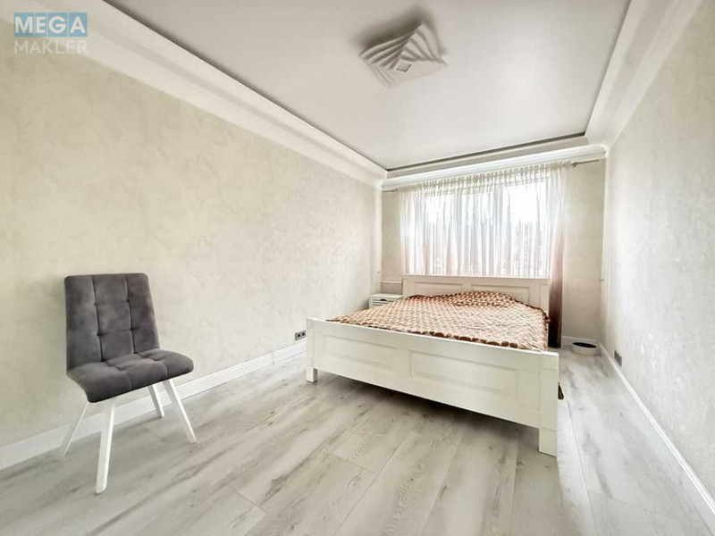 Оренда 2 кімнатної квартири, <a class="location-link" href="/kiev/" title="Недвижимость Київ">Київ</a>, <a class="location-link" href="/kiev/goloseevskij/" title="Недвижимость Голосіївський район">Голосіївський р-н</a>, Голосіївський просп., 112 (изображение 8)