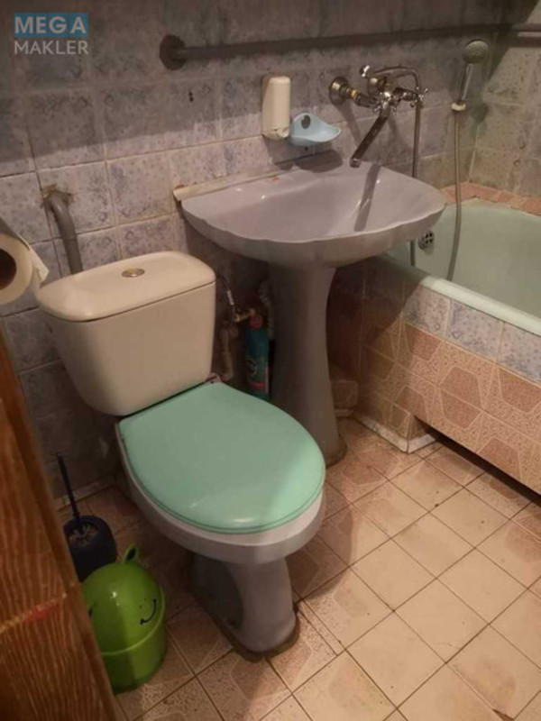 Оренда 2 кімнатної квартири, <a class="location-link" href="/kiev/" title="Недвижимость Київ">Київ</a>, <a class="location-link" href="/kiev/solomenskij/" title="Недвижимость Солом'янський район">Солом'янський р-н</a>, Преображенська вул., 20/6 (изображение 11)