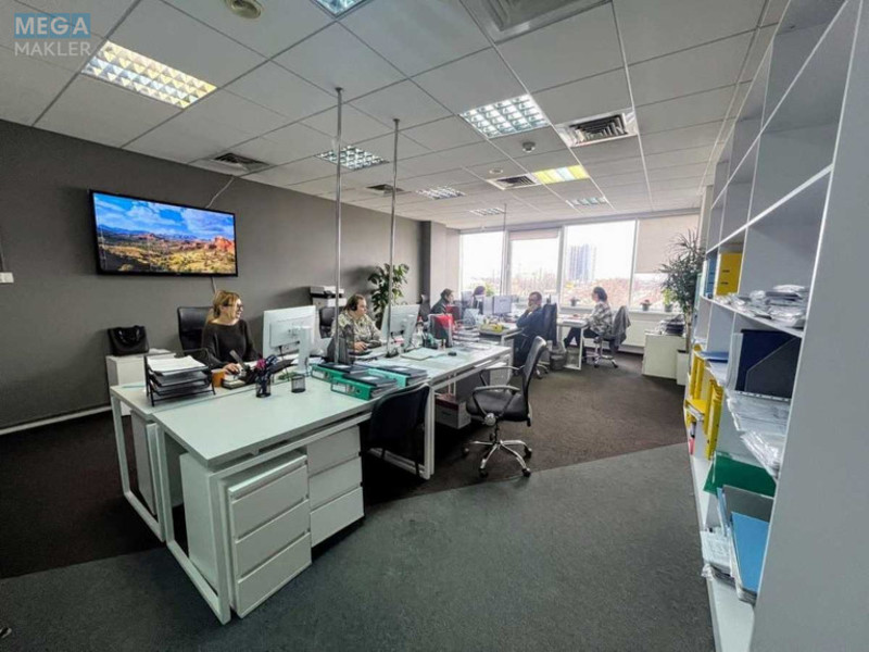 Оренда комерційної нерухомості, 132&nbsp;кв.м, под офис, <a class="location-link" href="/kiev/" title="Недвижимость Київ">Київ</a>, <a class="location-link" href="/kiev/dneprovskij/" title="Недвижимость Дніпровський район">Дніпровський р-н</a>, Евгения Сверстюка ул., 2А (изображение 3)