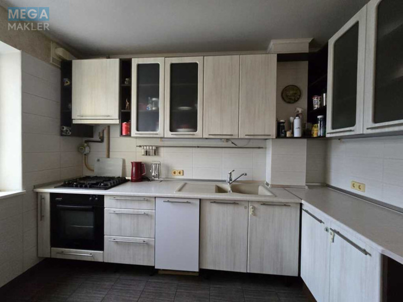 Продаж 3 кімнатної квартири (72/40/9), 8 пов. 9 пов. будинку, <a class="location-link" href="/kiev/" title="Недвижимость Київ">Київ</a>, <a class="location-link" href="/kiev/obolonskij/" title="Недвижимость Оболонський район">Оболонський р-н</a>, Северная ул., 54а (изображение 2)