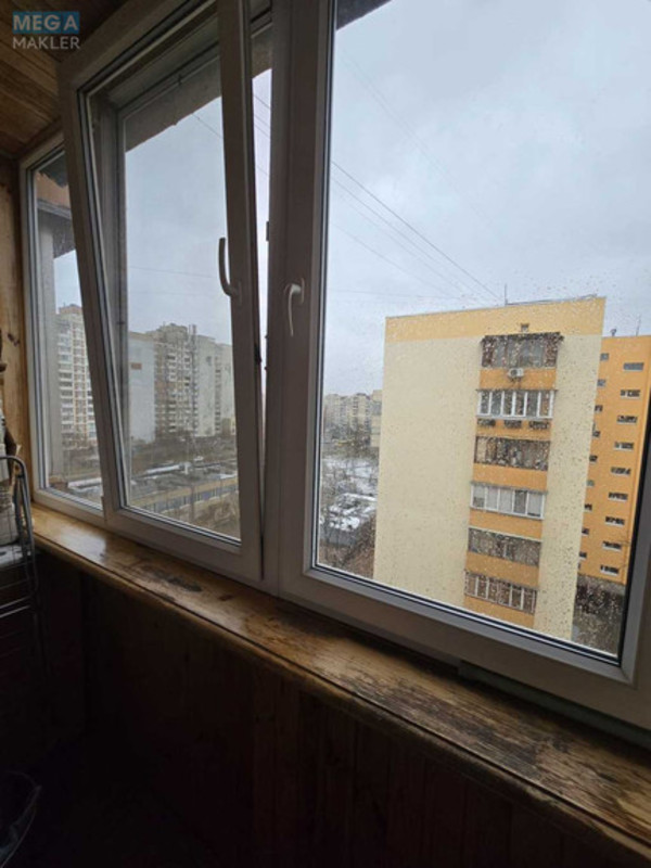 Продаж 3 кімнатної квартири (72/40/9), 8 пов. 9 пов. будинку, <a class="location-link" href="/kiev/" title="Недвижимость Київ">Київ</a>, <a class="location-link" href="/kiev/obolonskij/" title="Недвижимость Оболонський район">Оболонський р-н</a>, Северная ул., 54а (изображение 12)