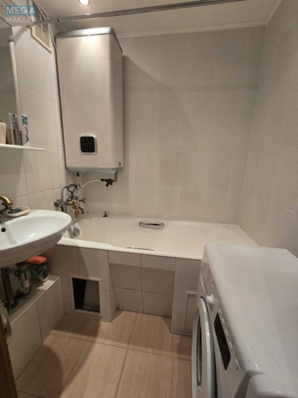 Продаж 3 кімнатної квартири (72/40/9), 8 пов. 9 пов. будинку, <a class="location-link" href="/kiev/" title="Недвижимость Київ">Київ</a>, <a class="location-link" href="/kiev/obolonskij/" title="Недвижимость Оболонський район">Оболонський р-н</a>, Северная ул., 54а (изображение 14)