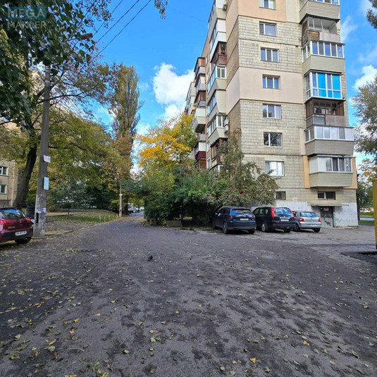 Продаж 3 кімнатної квартири (64/42/8), 5 пов. 9 пов. будинку, <a class="location-link" href="/kiev/" title="Недвижимость Київ">Київ</a>, <a class="location-link" href="/kiev/podolskij/" title="Недвижимость Подільський район">Подільський р-н</a>, Фрунзе ул., 117 (изображение 17)