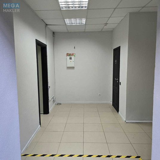 Продаж комерційної нерухомості, 163&nbsp;кв.м, под магазин, <a class="location-link" href="/kiev/" title="Недвижимость Київ">Київ</a>, <a class="location-link" href="/kiev/obolonskij/" title="Недвижимость Оболонський район">Оболонський р-н</a>, Героев Сталинграда просп., 8 (изображение 13)