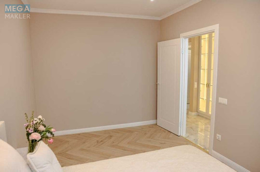 Оренда 2 кімнатної квартири, <a class="location-link" href="/kiev/" title="Недвижимость Київ">Київ</a>, <a class="location-link" href="/kiev/darnickij/" title="Недвижимость Дарницький район">Дарницький р-н</a>, Черниговская ул., 8а (изображение 11)