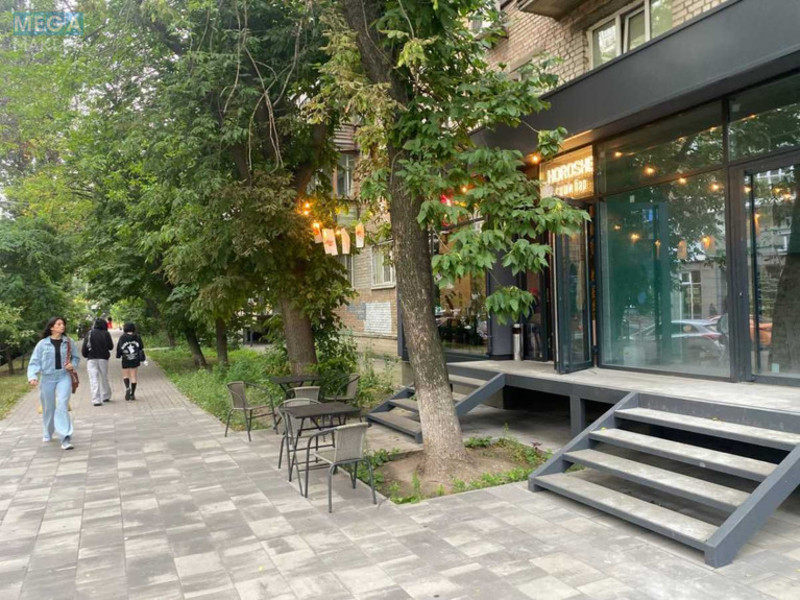 Продаж комерційної нерухомості, 65&nbsp;кв.м, под магазин, <a class="location-link" href="/kiev/" title="Недвижимость Київ">Київ</a>, <a class="location-link" href="/kiev/pecherskij/" title="Недвижимость Печерський район">Печерський р-н</a>, Академіка Філатова вул., 1 (изображение 2)