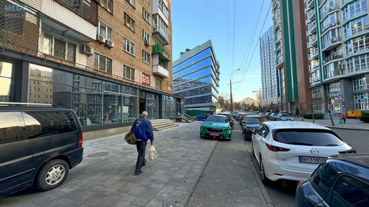 Продаж комерційної нерухомості, 65&nbsp;кв.м, под магазин, <a class="location-link" href="/kiev/" title="Недвижимость Київ">Київ</a>, <a class="location-link" href="/kiev/pecherskij/" title="Недвижимость Печерський район">Печерський р-н</a>, Академіка Філатова вул., 1 (изображение 4)