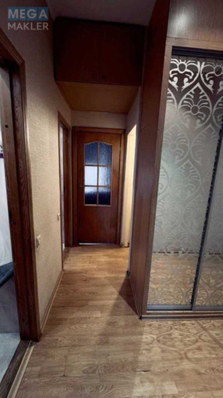 Продаж 3 кімнатної квартири (82/53/10), 2 пов. 5 пов. будинку, <a class="location-link" href="/kiev/" title="Недвижимость Київ">Київ</a>, <a class="location-link" href="/kiev/solomenskij/" title="Недвижимость Солом'янський район">Солом'янський р-н</a>, Іскрівська вул., 1 (изображение 7)